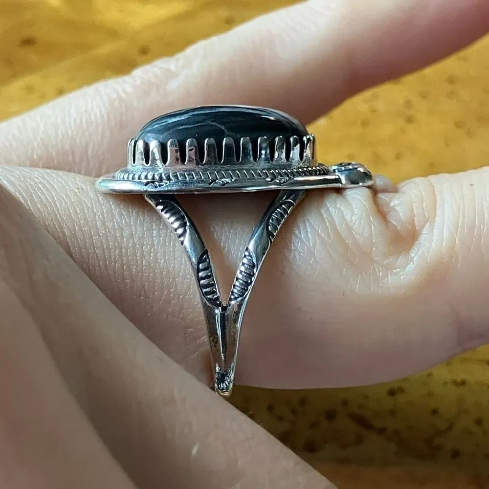 Genuine White Buffalo Sterling Silver Horseshoe Ring Size 7